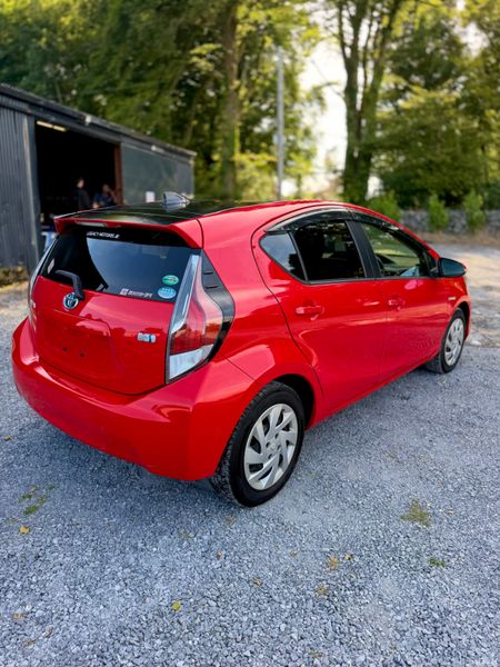 Toyota Aqua | 2015 | 79,000 KM | AUTO| HYBRID 393954117