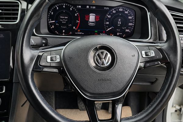 Volkswagen Golf 2018 1.4 TSI Highline Auto Tech ed 393988375