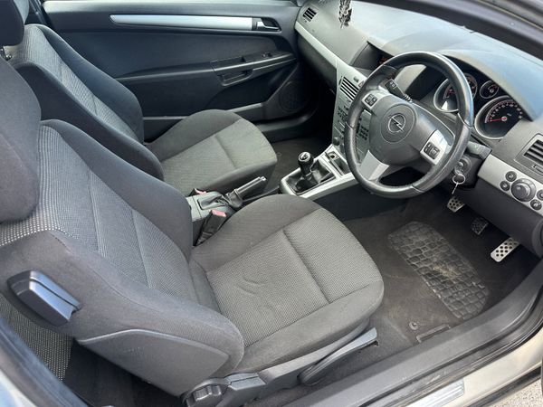Opel Astra 2008 1.4 16V SXI 393902509