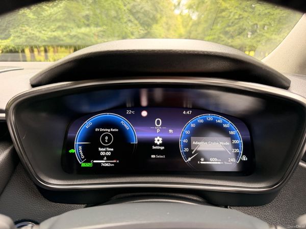 Toyota Corolla 2023 Luna Hybrid 393911579