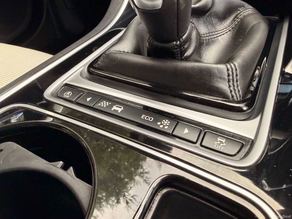 Jaguar XF 2018 R Sport 180BHP 393912671