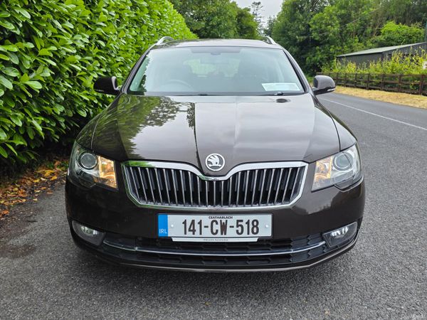 2014 Skoda Superb Combi 1.6 TDI Ambiente Estate 393912785