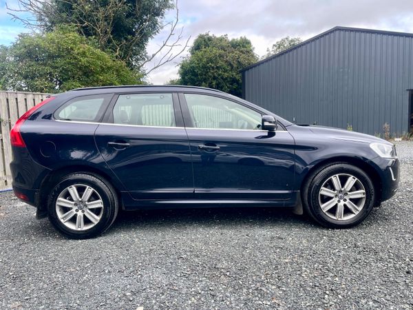 2017 Volvo XC60 394051265