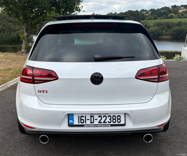 2016 Volkswagen Golf GTI Performance 394080997