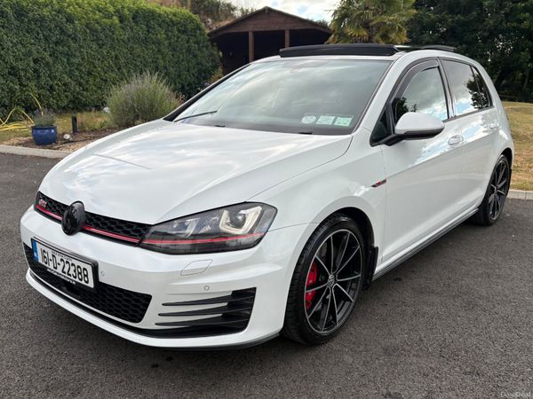 2016 Volkswagen Golf GTI Performance 394081037