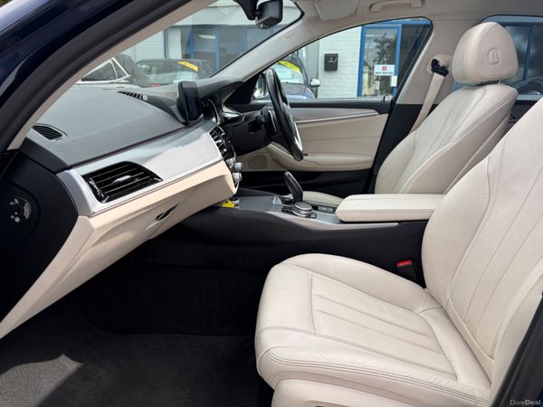 2017 BMW 520d SE AUTO SUNROOF 394089727