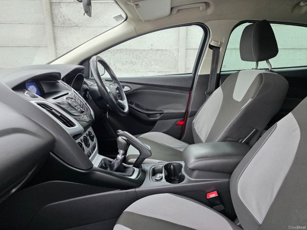 Ford Focus 1.6 TDCI 115 PS Zetec 394000225