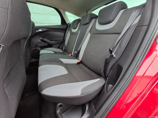 Ford Focus 1.6 TDCI 115 PS Zetec 394000237