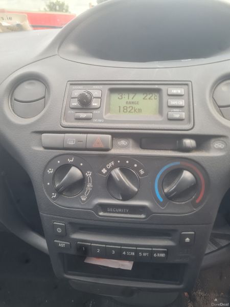 2005 Toyota Yaris 1.0L Nct01/27 394001377