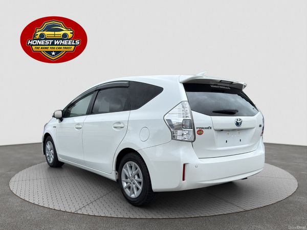 2013 Toyota Prius 1.8 Hybrid Automatic 7 Seater 394012157