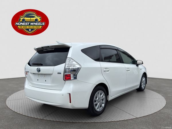 2013 Toyota Prius 1.8 Hybrid Automatic 7 Seater 394012163