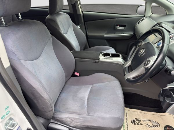 2013 Toyota Prius 1.8 Hybrid Automatic 7 Seater 394012171