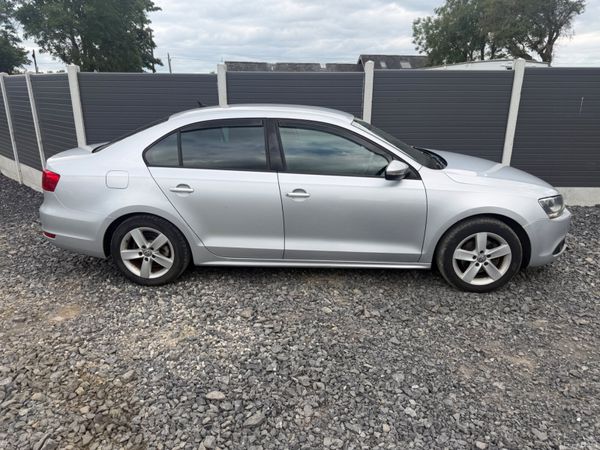 Volkswagen Jetta 2014 394123723