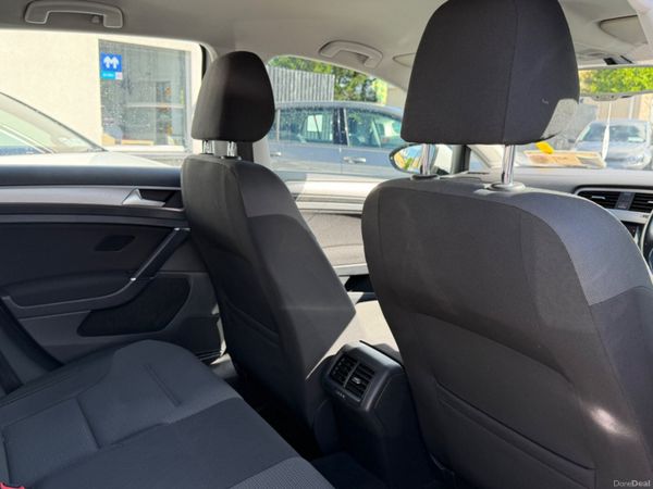 Volkswagen Golf High Spec 394264713