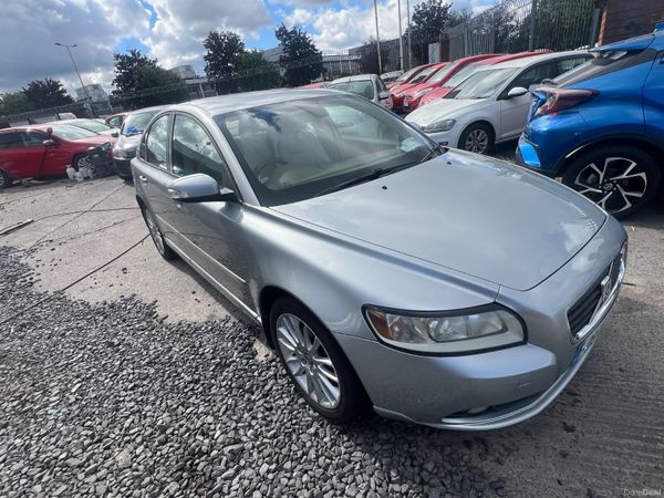 Volvo S40 Saloon, Diesel, 2009, Silver