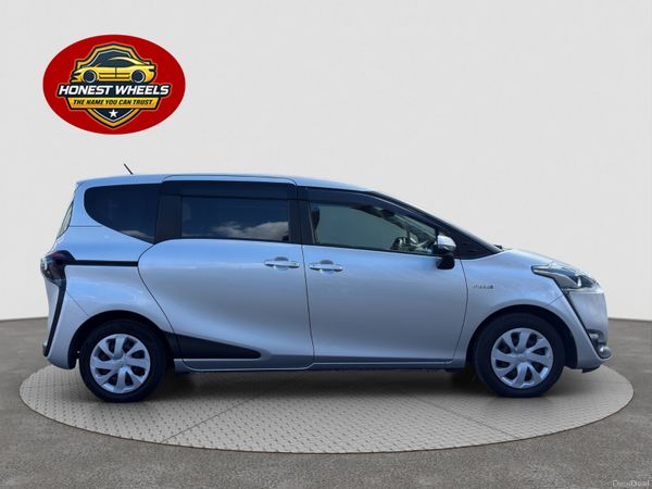 2018 Toyota Sienta 1.5 Hybrid Automatic 394271241