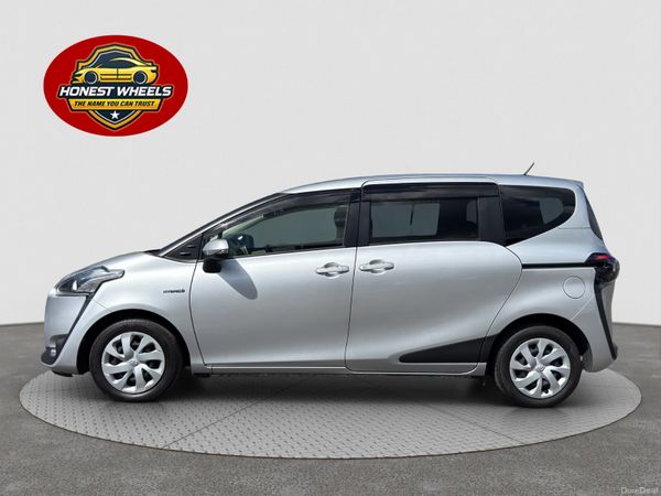 2018 Toyota Sienta 1.5 Hybrid Automatic 394271231