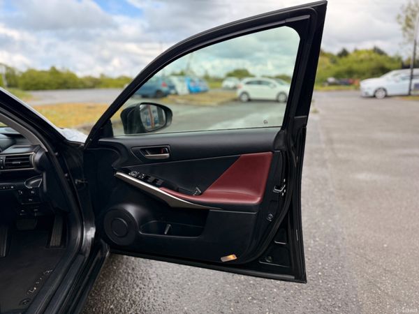 Lexus IS 300H F Sport  2018 2.5L Petrol Hybrid 394291303