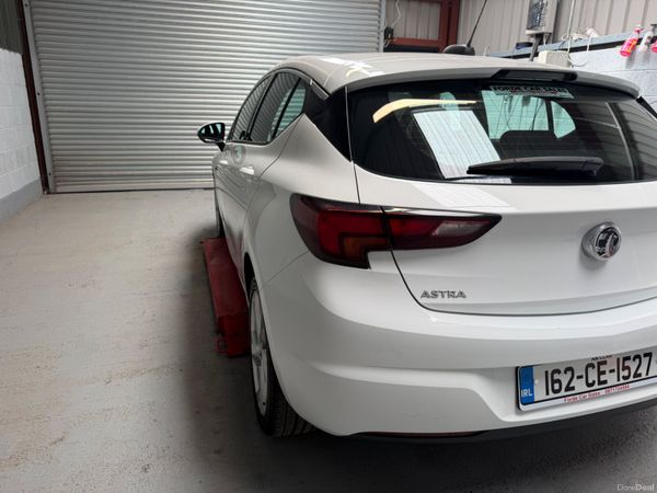 2016 OPEL ASTRA    1.4 PETROL      SRI 394234295