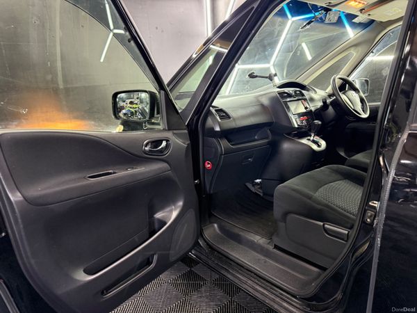 ◼️2013  NISSAN SERENA 8 SEATER◼️ 394348843