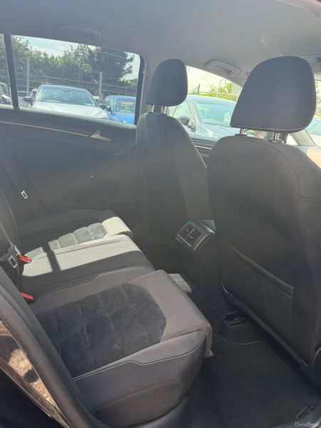 Volkswagen Golf Automatic 394351527