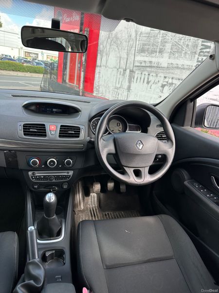 Renault Megane 1.6 Petrol NCT TAX LOW KMS 394352463