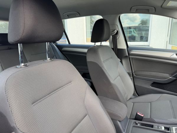 Volkswagen Golf MATCH BLUEMOTION 394358949