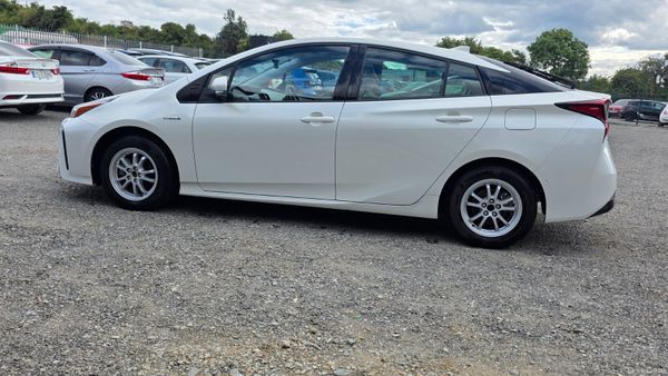 Toyota Prius 1.8L Hybrid **Leather Seats** 394364761