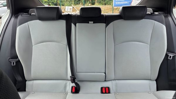 Toyota Prius 1.8L Hybrid **Leather Seats** 394364733