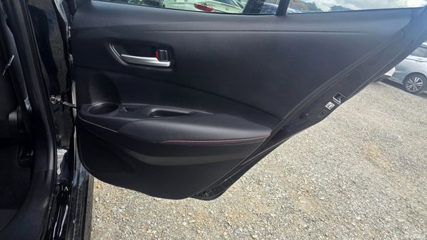 Toyota Corolla 1.8 HYBRID SPORTS 394364883