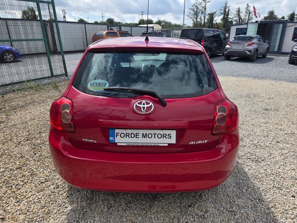 Toyota Auris 2009 394365411