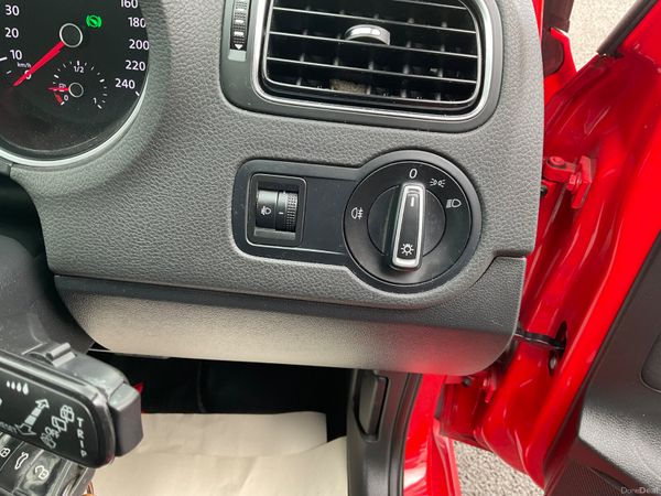 2016 Volkswagen Polo 1.2 Auto Petrol 36.5K miles 394376157