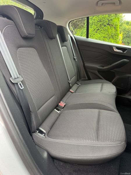 Immaculate 231 Ford Focus Auto! 394379903