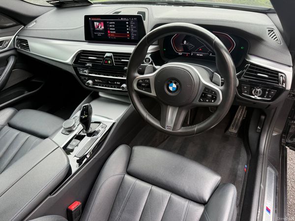 Now Reserved! High Spec Low km BMW 520d M-Sport! 394381355
