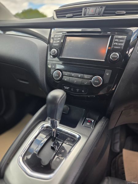 Stunning High Spec Nissan Qashqai NCT Warranty 394312765