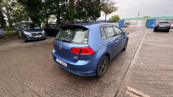 Volkswagen Golf 1.2TSI Auto 2015 394445715