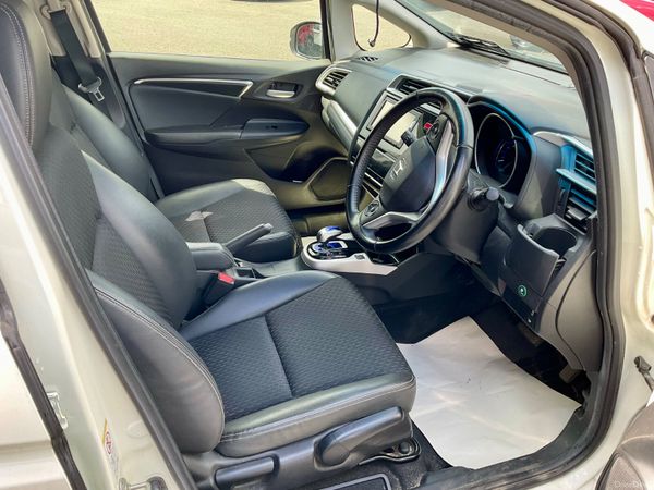 2015 Honda Fit 1.5 Hybrid Auto,Leather packag 394483821