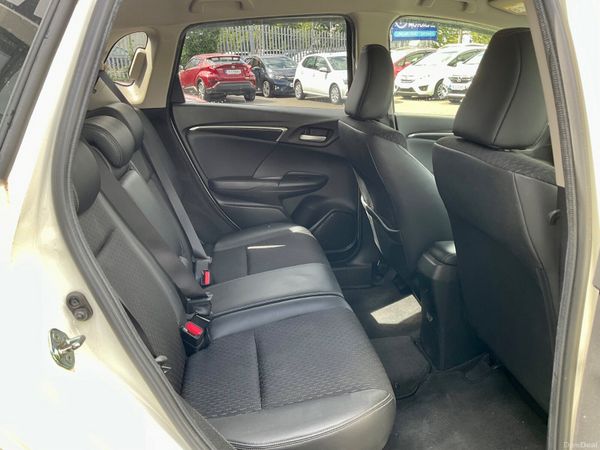 2015 Honda Fit 1.5 Hybrid Auto,Leather packag 394483825