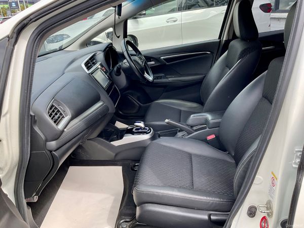 2015 Honda Fit 1.5 Hybrid Auto,Leather packag 394483831