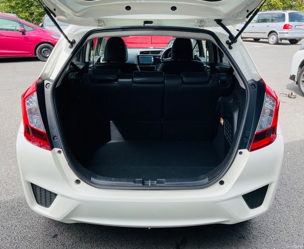2015 Honda Fit 1.5 Hybrid Auto,Leather packag 394483833