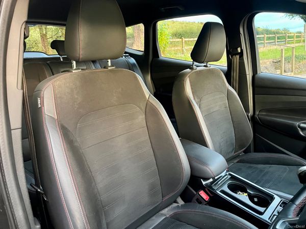 Ford Kuga 2018  ST LINE showroom condition 394423997