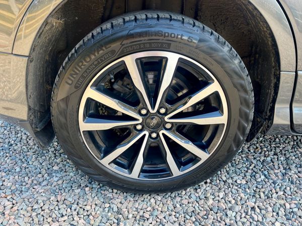 Ford Kuga 2018  ST LINE showroom condition 394424011