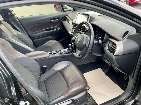 2017 Toyota C-HR 1.8 Hybrid Automatic,low KM 394432713