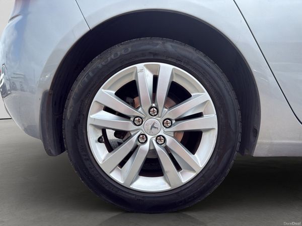 Peugeot 308 1.2L Petrol Manual 2014 394434723