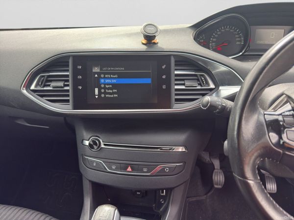 Peugeot 308 1.2L Petrol Manual 2014 394434737