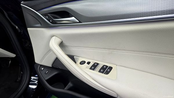 BMW 5-Series 2020 M sport Sun roof AA APPROVED 394564359