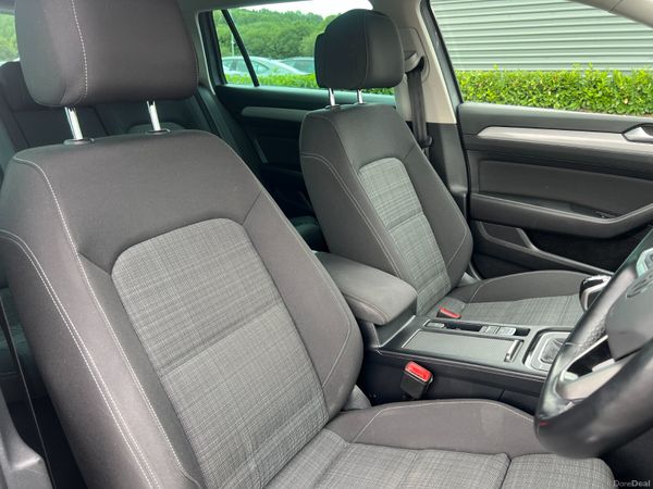 2022 Volkswagen Passat SE Nav 2.0 TDI - Estate 394577351
