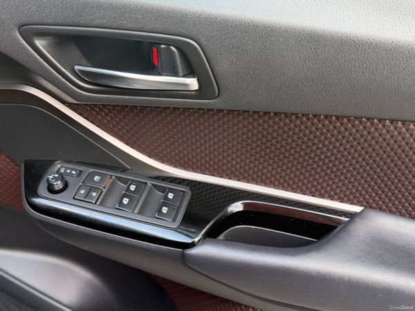 2019 Toyota C-HR Automatic Hybrid / G leather Spec 394501645