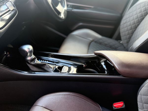 2019 Toyota C-HR Automatic Hybrid / G leather Spec 394501647