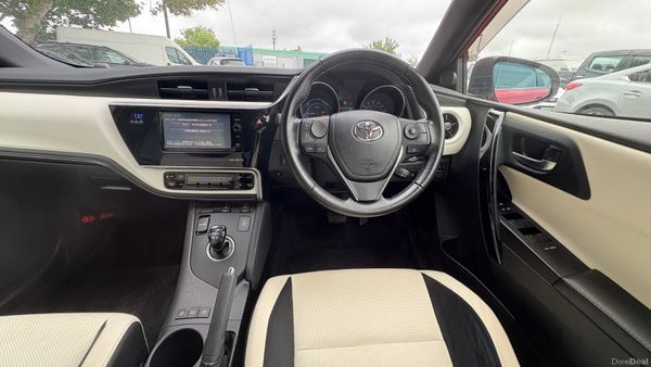 Toyota Auris 1.8 Hybrid 2016 394653931